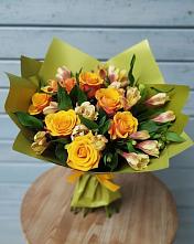 Букет цветов из:  Альстромерии и Розы в Гиагинском