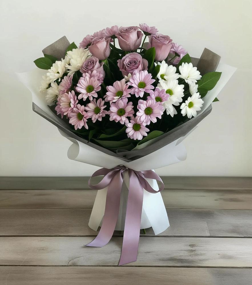 Букет цветов из: Хризантемы и Розы в Гиагинском