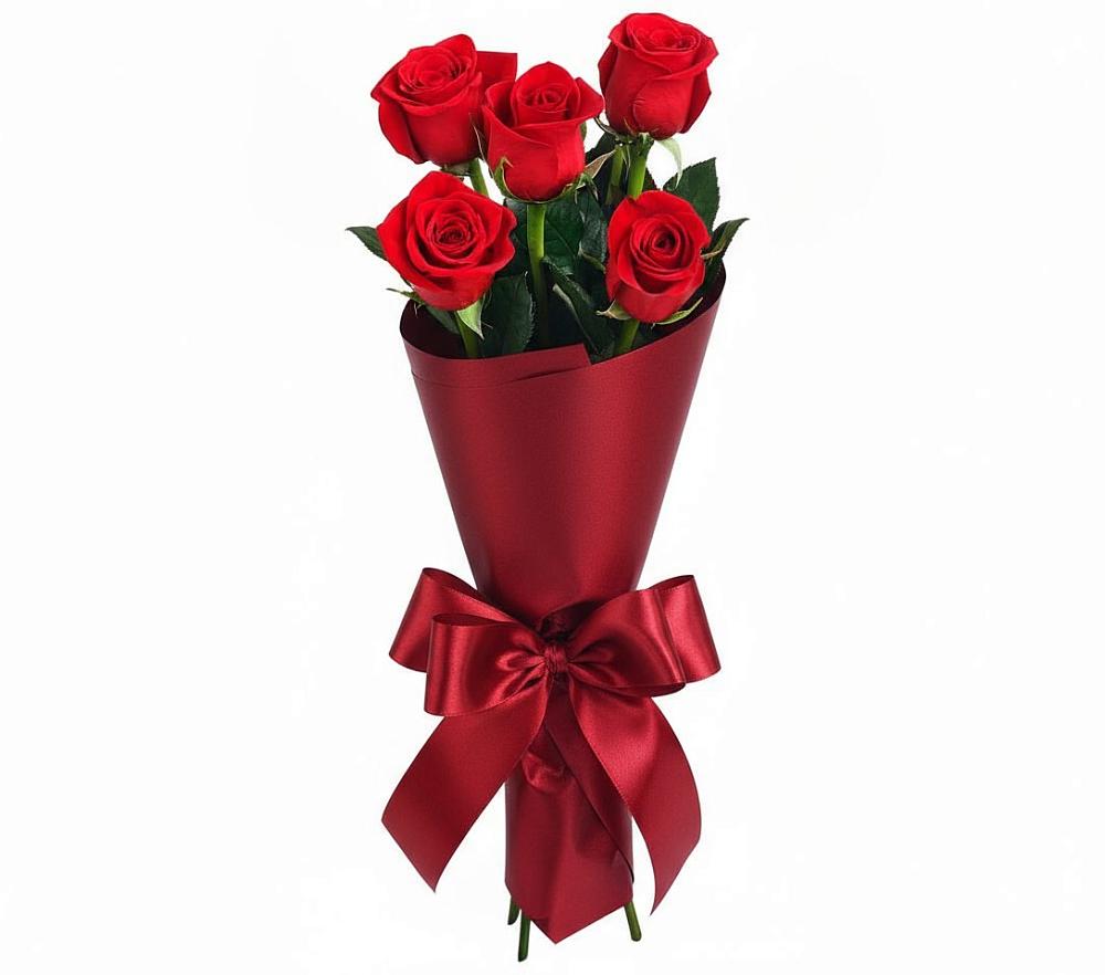 Букет 5 Красных роз Эдлесс Лав в Гиагинском