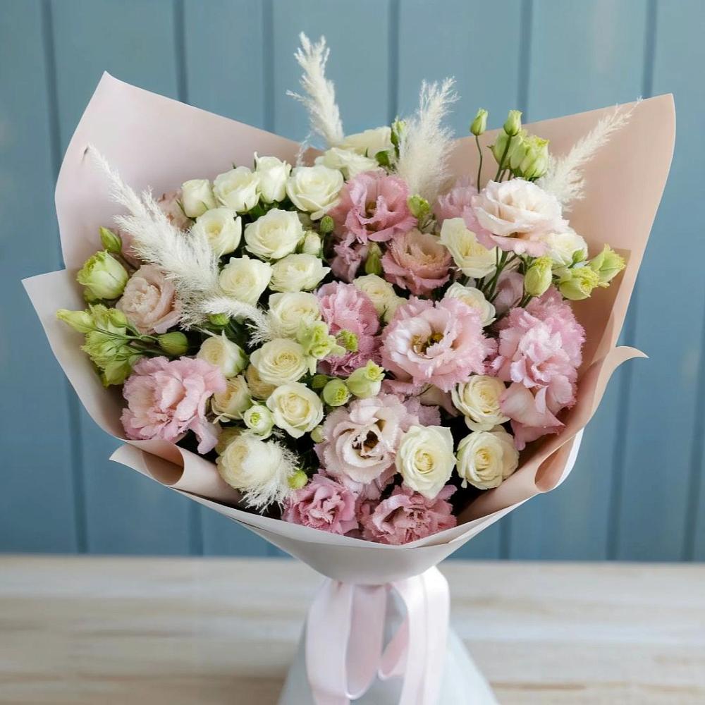 Букет цветов из: Альстромерии и Розы в Гиагинском