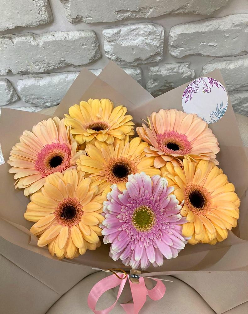 Букет цветов из: Герберы в Гиагинском