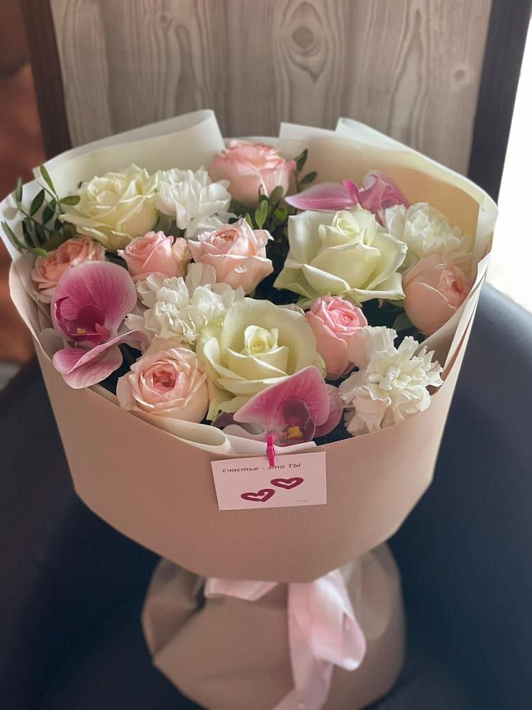 Букет цветов из: Орхидеи, Розы и Гвоздики в Гиагинском