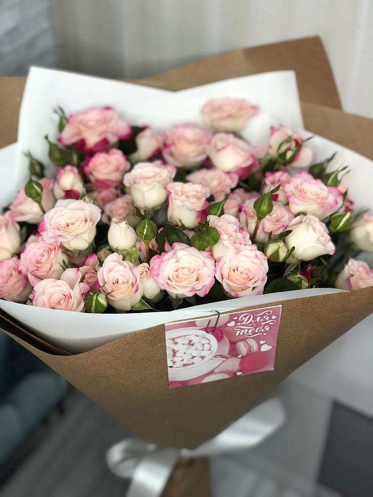 Букет цветов из: Розы в Гиагинском