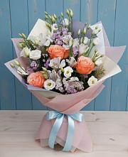 Букет цветов из:  Лизиантусы, Розы, Альстромерии и Гипсофила #REPLACE_PRED# Гиагинском