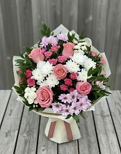 Букет цветов из:  Альстромерии, Гвоздики, Розы и Хризантемы #REPLACE_PRED# Гиагинском