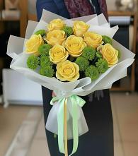 Букет цветов из:  Хризантемы и Розы в Гиагинском