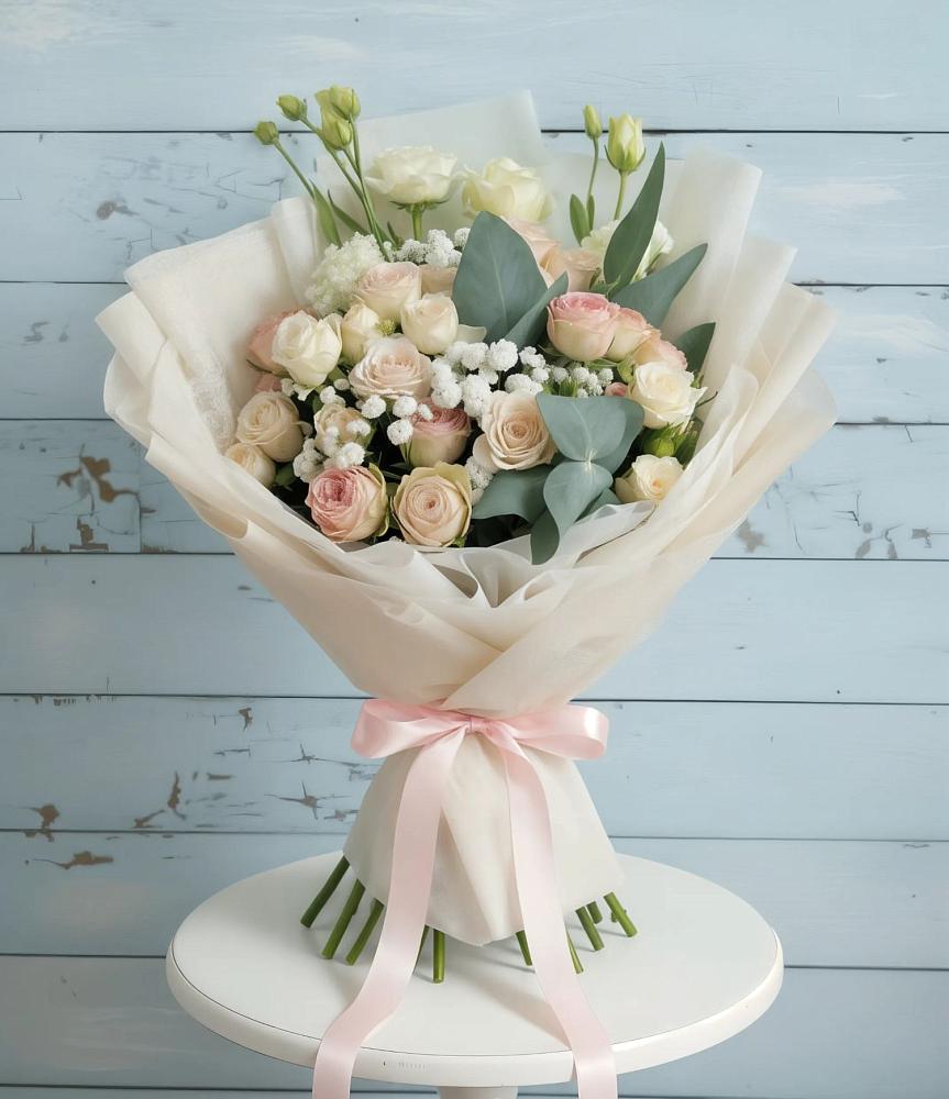 Букет цветов из: Розы и Лизиантусы в Гиагинском