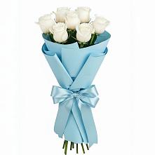 Букет 7 белых роз Проуд в Гиагинском