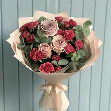 Букет цветов из:  Гвоздики и Розы #REPLACE_PRED# Гиагинском