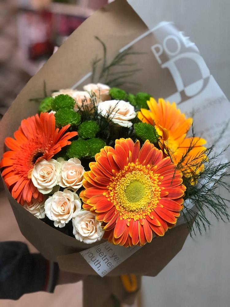 Букет цветов из: Герберы, Хризантемы и Розы в Гиагинском