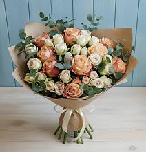 Букет цветов из:  Альстромерии и Розы в Гиагинском