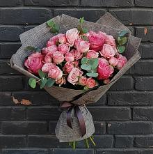 Букет цветов из:  Розы в Гиагинском